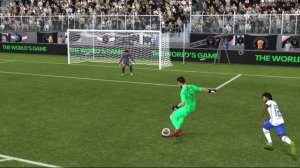 Удар вратаря