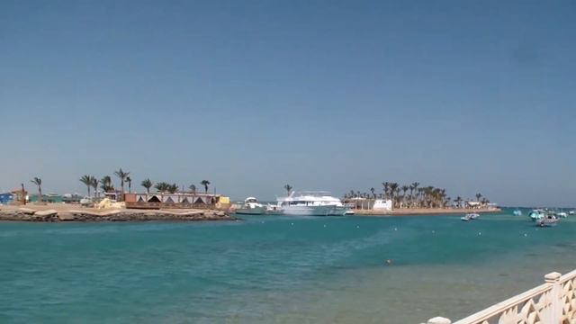 Опустевшие пляжи Хургады и Шарм эль Шейха. Египет ждет туристов из России смотреть онлайн