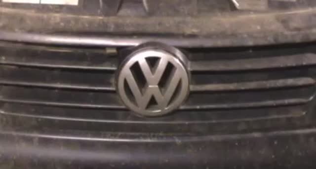 VW Шаран утечка токов. Разряжает аккумулятор..mp4 смотреть онлайн
