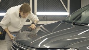 Как наклеить полиуретановую пленку Brontero на капот Volkswagen Polo VI