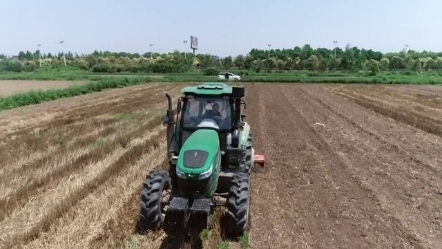 Трактор AGROAPOLLO
