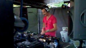 dj roya castel of love 2011 deel3