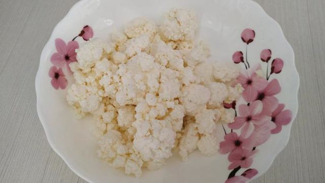 Чебуреки с соленым творогом