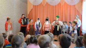 "Репка" в исполнении фольклорного ансамбля "Варенька"
