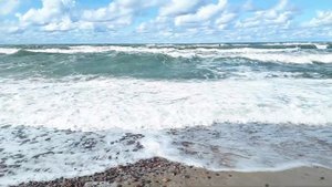 Море. Волны. Шум прибоя. Сентябрь на Балтийском море. Куршская коса со стороны моря