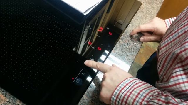 Using the Neff Point and Twist hob without the knob (emergency mode) смотреть онлайн