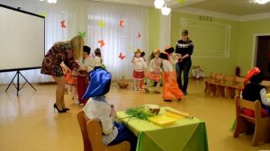 Веселая игра с мамами Утренник 8 Марта в детском саду