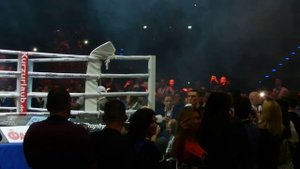 Бой Усик Хук 09 09 2017 Выход Усика на ринг в Берлине