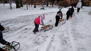 Яке ж дитинство без санчат !!!