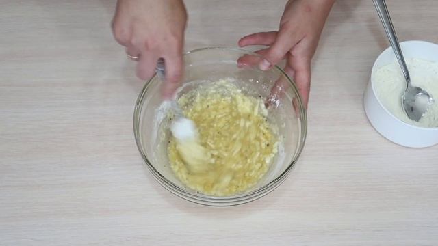 Брокколи в кляре, запеченные во фритюре