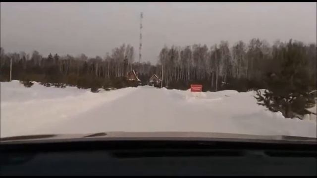 Почему две дороги в Лаки парк?