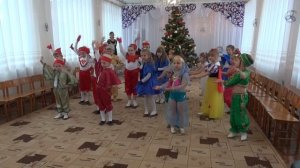 Вход Подготовительной группы на Новый год
