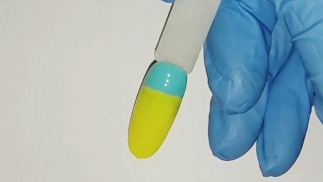 Градиент гель лаком Омбре гель лаком градиент на ногтях яркий дизайн простой дизайн маникюр весна смотреть онлайн