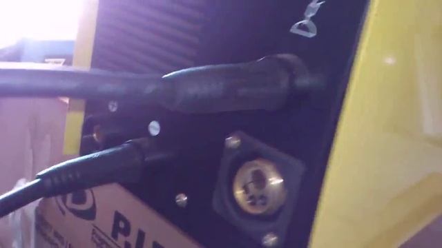 Распаковка нового сварочного гибрида PIT. Осторожно ненормативная лексика! Welding hybrid смотреть онлайн
