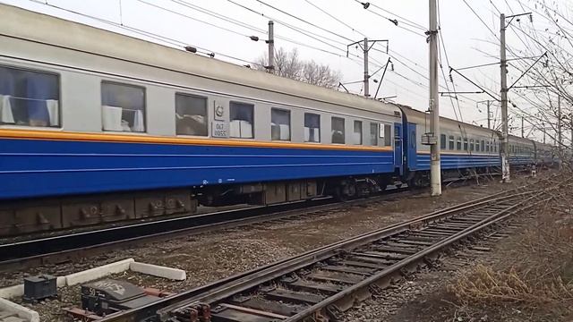 Электровоз KZ4AT 0007 пассажирский поезд сообщением Алматы-2 Атырау Станция Алматы-1 ЖД Хроника-КТЖ