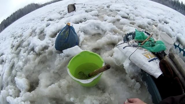 Щука за 4 и немного Окуня... (видео-отчет) зимняя рыбалка февраль 2016 смотреть онлайн