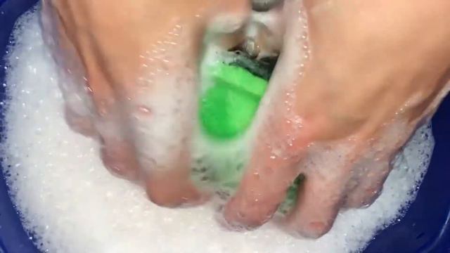 Мыление клубничного мыла NIVEA АСМР 🧼 SOAP WACHING 🧼 ASMR смотреть онлайн