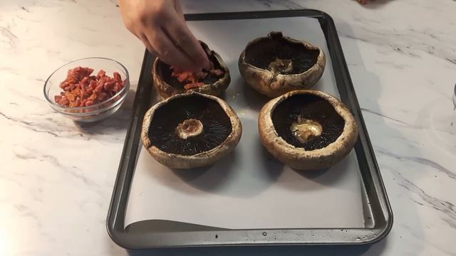 ОЧЕНЬ ВКУСНАЯ ЗАКУСКА ИЗ ГРИБОВ.ЗАПЕЧЁННЫЕ ГРИБЫ С ЯЙЦАМИ.