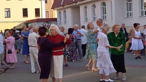 14.08.2021 Brest Belarus... Танцы... Духовой оркестр... В.Коваль.. Прогулки с Викторией...