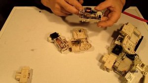 Устройство блокировки люка