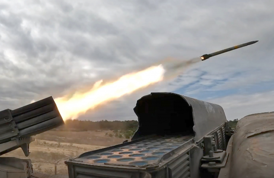 Работайте, братья! Как наши расчеты РСЗО громят боевиков в зоне спецоперации