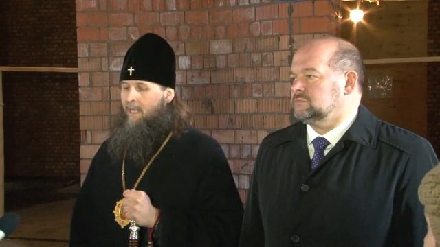 Митрополит Даниил освятил главный купол Михаило-Архангельского собора смотреть онлайн