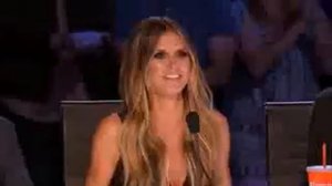 Девочка в 9 лет поют как взрослая певица!! Супер Голос Золотая Кнопка