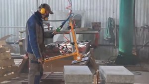 Укладка гранитных плит