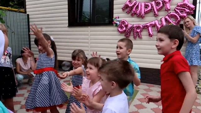 Праздничный стол на день рождения?рецепты/ закуски/ декор/ сервировка/открываем подарки смотреть онлайн