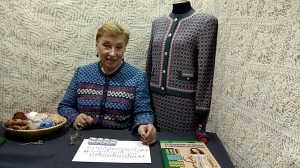 Образец цветного вязания  для костюма "Шанель". Мастер-класс по вязанию крючком от О. С. Литвиной.