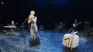 "Подруга плачет" автор и исп. Ирина Богушевская