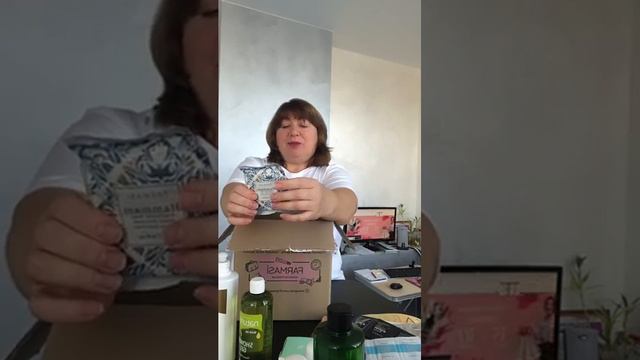 Розпаковка листопад Фармасі Фармаси Farmasi /імператриця незламна догляд за шкірою антиперспірант