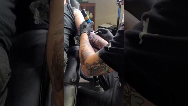 anime tattoo session