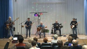 Падает снег на Оренбург    Сл.и муз.С.Шмелёв