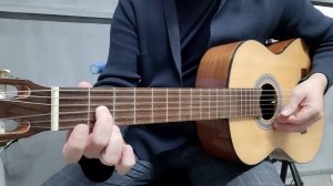 Как сыграть на гитаре песенку "В лесу родилась ёлочка".