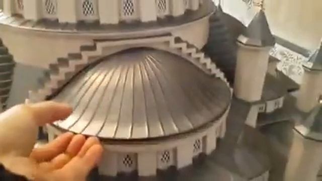 Мечеть Серце Чечни 4 лет зборка точно до детали смотреть онлайн