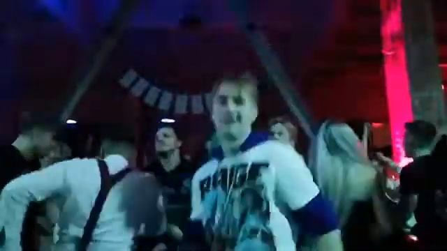 Рейв-машина, типичная говнина смотреть онлайн