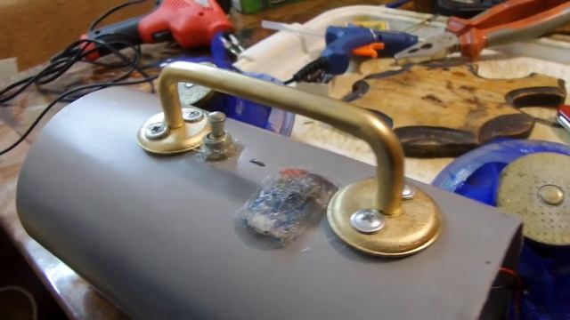 I Бумбокс своими руками Из подручных материалов Do-it-yourself boombox Украина Ukraine 20220907 смотреть онлайн