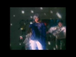 Ансамбль "Серебряный колокольчик" - Догони Меня, Ветер (детская песня, Лужники, 2010)