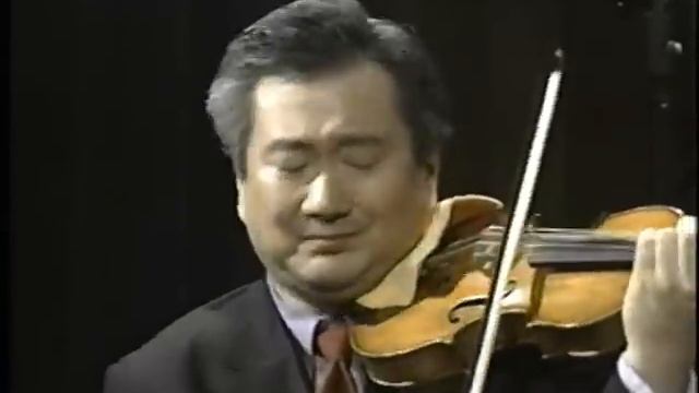 Chin Kim Grieg Sonata No.3 2nd move, David Oei piano, #VOA recital 02-3-27 смотреть онлайн