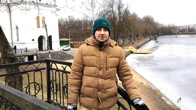 Едем в Вышний Волочек. Трасса М11. Весёлый музей валенка скрасил впечатления. Тверская область.