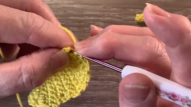 Crochet Seahorse Tutorial - Crochet Applique Tutorial
