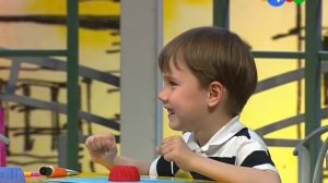 144  Давайте рисовать! Трактор в поле