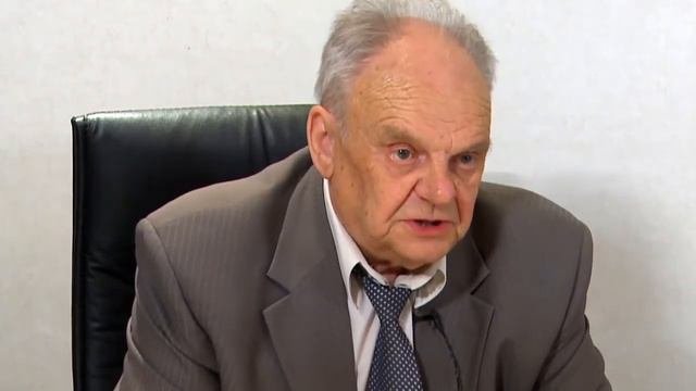 Чем отличаются транспортные самолеты от военно-транспортных?