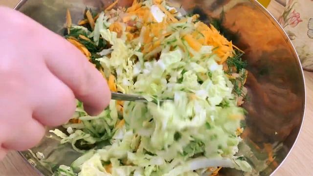 Салат из пекинской капусты с икрой минтая - вкусное и полезное средство от сезонного авитаминоза смотреть онлайн