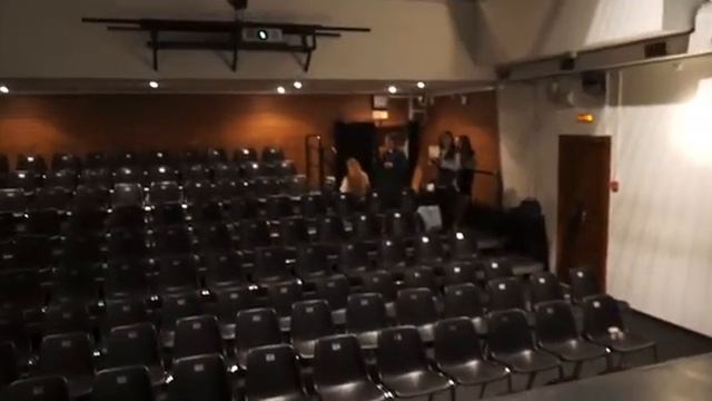 Александр Махров 48 лет, театр дом Высоцкого , разминка перед спектаклем Завтра конец света . смотреть онлайн