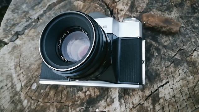 ZENIT B - Helios 44-2 / B&W version (Camera Review)