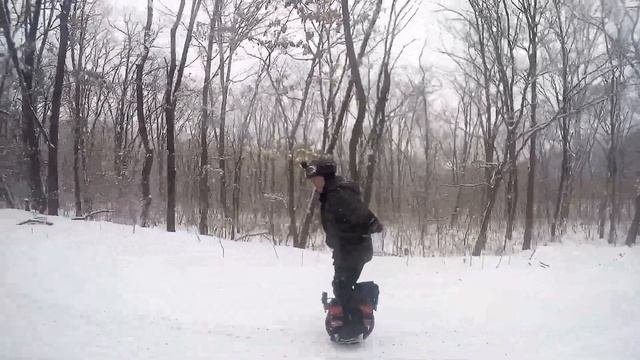 МОНОКОЛЕСО / ЗАСНЕЖЕННОЕ РОЖДЕСТВО
