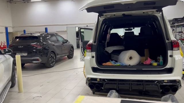 Ставим тюнинг комплект на Тойота ЛС300 смотреть онлайн