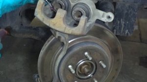Ford Explorer 4 - Замена тормозных колодок и ревизия суппортов. Brake pad replacement.